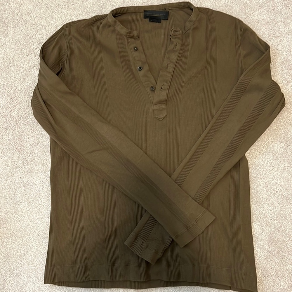 Diese Henley